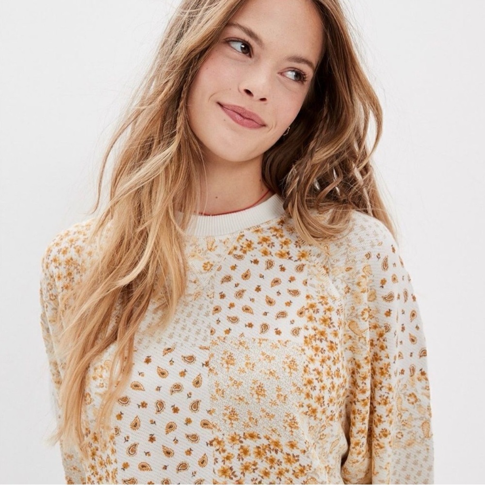 American Eagle Bandana Patchwork Cream and Gold  Sweatshirt